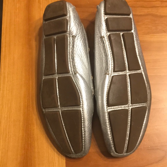 Authentic Prada loafers. - Picture 4 of 4